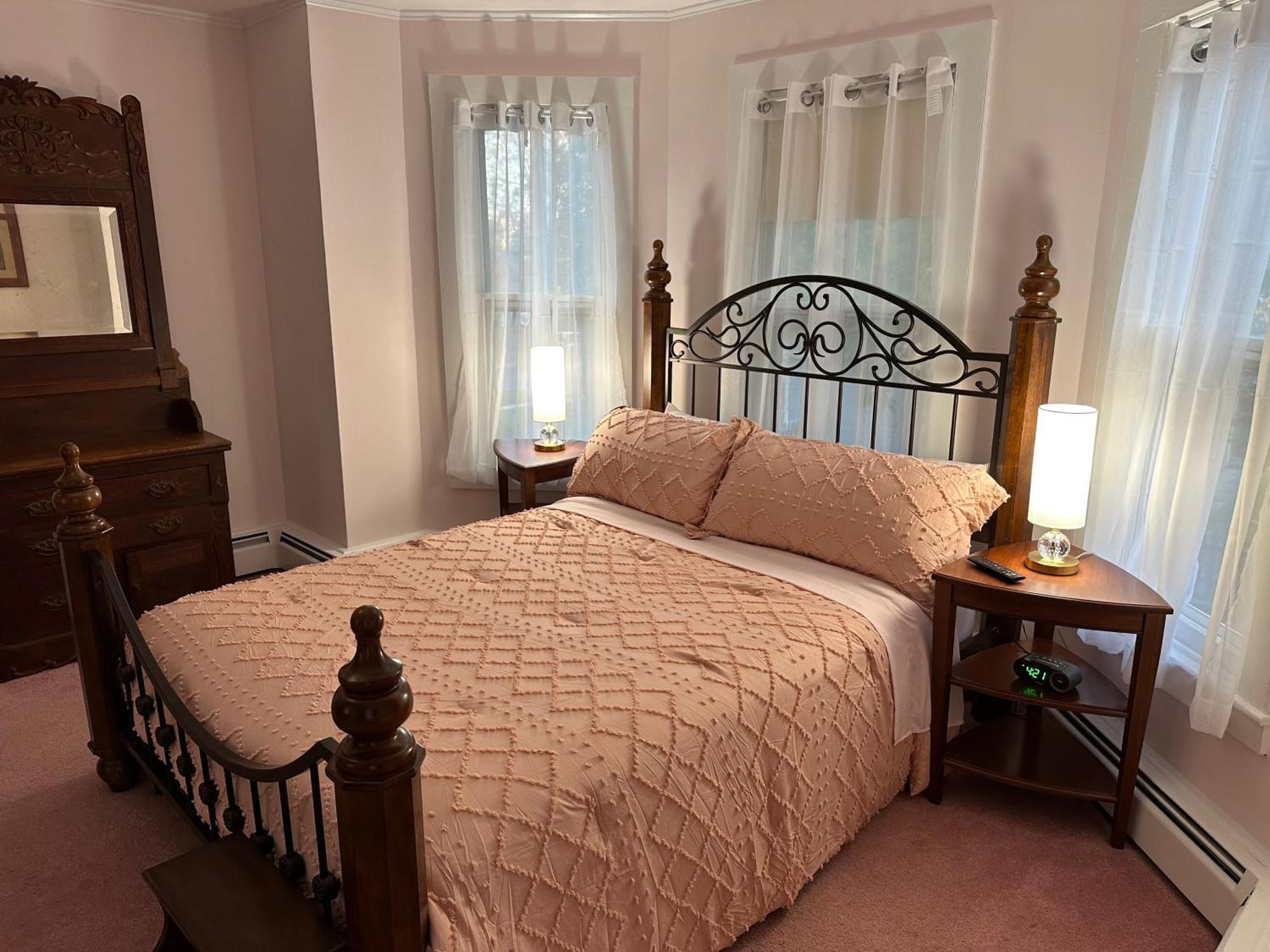 Inn On Fox Meadow - Spacious Victorian Inn Gaithersburg Exterior photo
